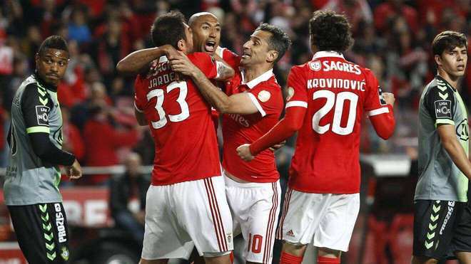 波尔图迎荷甲关键赛，加时末段遗憾出局，媒体盛赞，轮换策略被讨论(波状层理示意图)