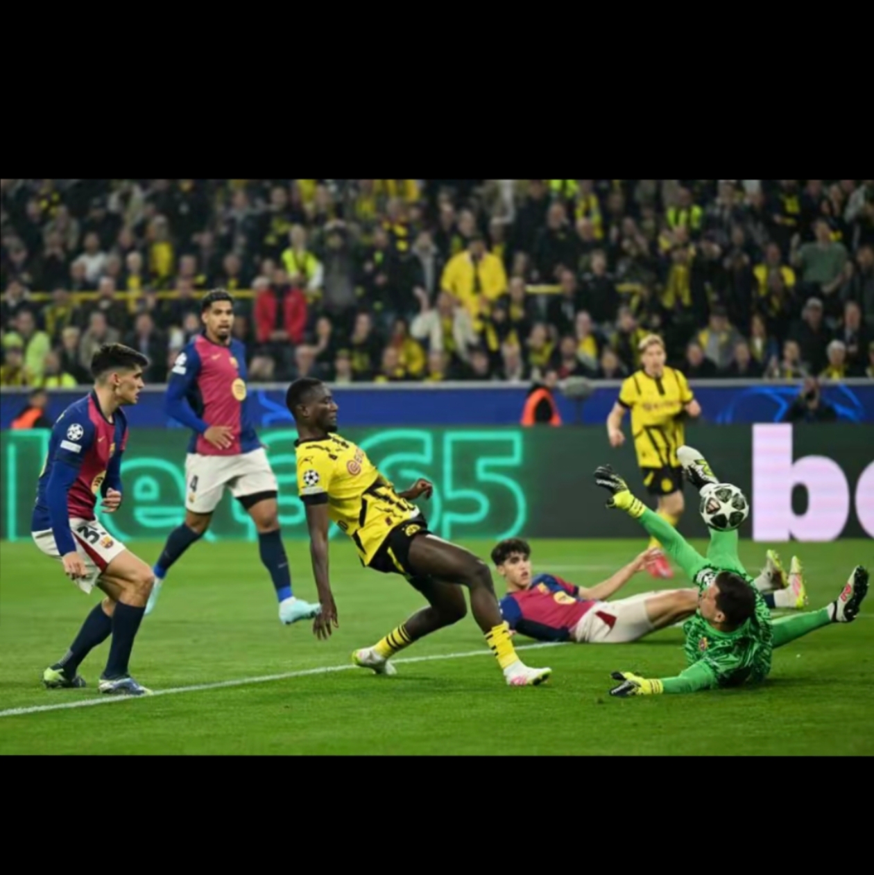 法国杯倒计时;多伦多猛龙关键时刻扳平良机;细节引发关注;球迷炸锅;细节决定成败 法国杯倒计时;多伦多猛龙关键时刻扳平良机;细节引发关注;球迷炸锅;细节决定成败