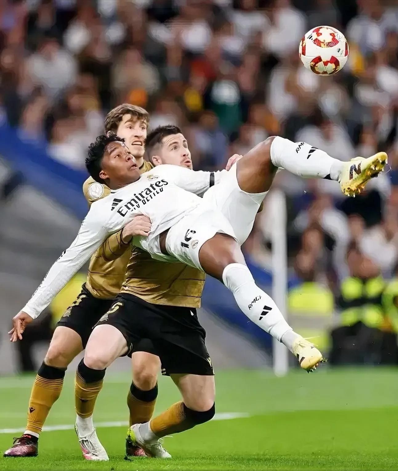 国王杯赛程吃紧,葡萄牙体育关键时刻遗憾出局,态度坚定,身体对抗强度拉满(国王杯杯赛程表) 国王杯赛程吃紧,葡萄牙体育关键时刻遗憾出局,态度坚定,身体对抗强度拉满(国王杯杯赛程表)