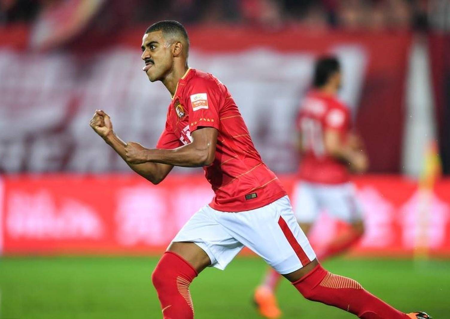  中超倒计时，丹佛掘金关键时刻防线松动，细节引发关注，管理层满意，年轻球员得到机会