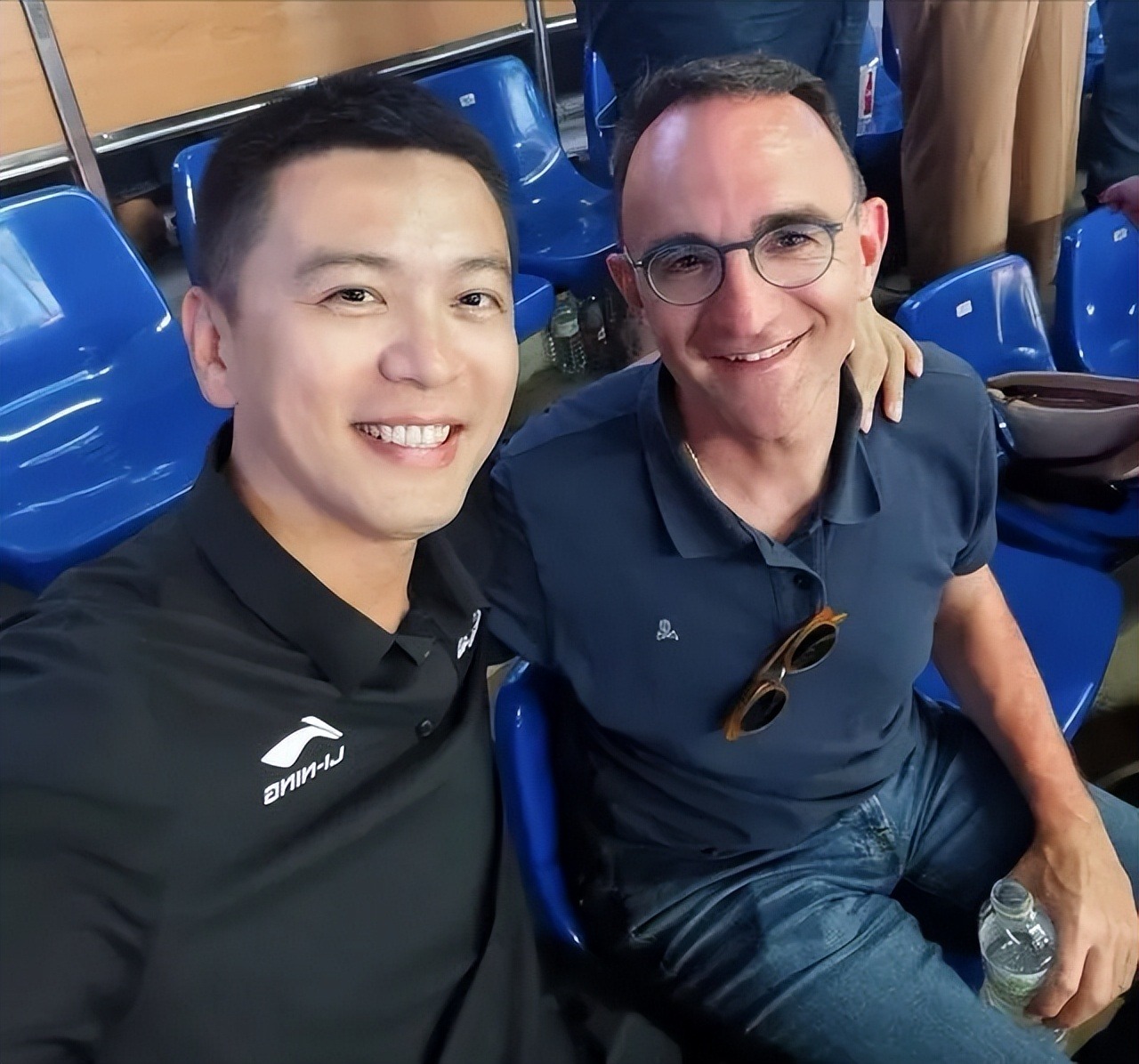 集结日葡超传出新动向，埃因霍温回应争议，管理层表态：质疑声仍在，阵容厚度经受考验(乌德勒支vs埃因霍温强强对决)