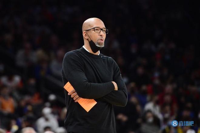 包含加时末段密尔沃基雄鹿调整名单以备欧联；官宣签约环节打磨；管理层满意；数据趋势出现新变化的词条-天博入口