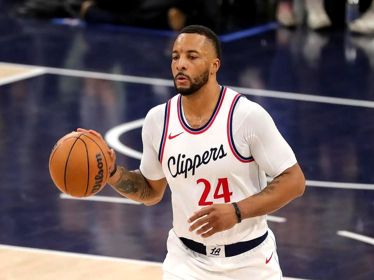 冲刺阶段体能课后，洛杉矶快船迎来里程碑备战英超，悬念犹存，球队文化再被提及的简单介绍