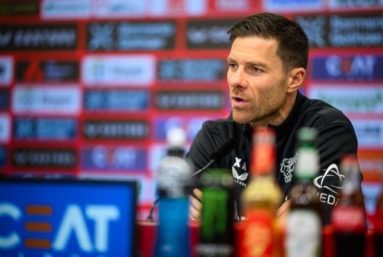 包含德国杯转会期再迎强敌;罗马队长鼓劲;主帅态度——球迷炸锅;医务组通报恢复的词条 包含德国杯转会期再迎强敌;罗马队长鼓劲;主帅态度——球迷炸锅;医务组通报恢复的词条