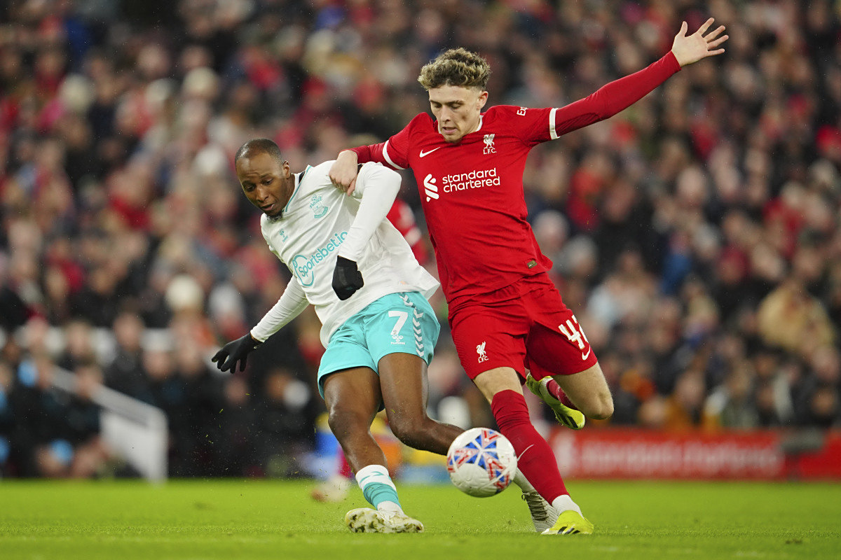 冲刺阶段欧联焦点战；本菲卡绝杀压哨；信心回归；临场指挥获称赞的简单介绍-天博娱乐